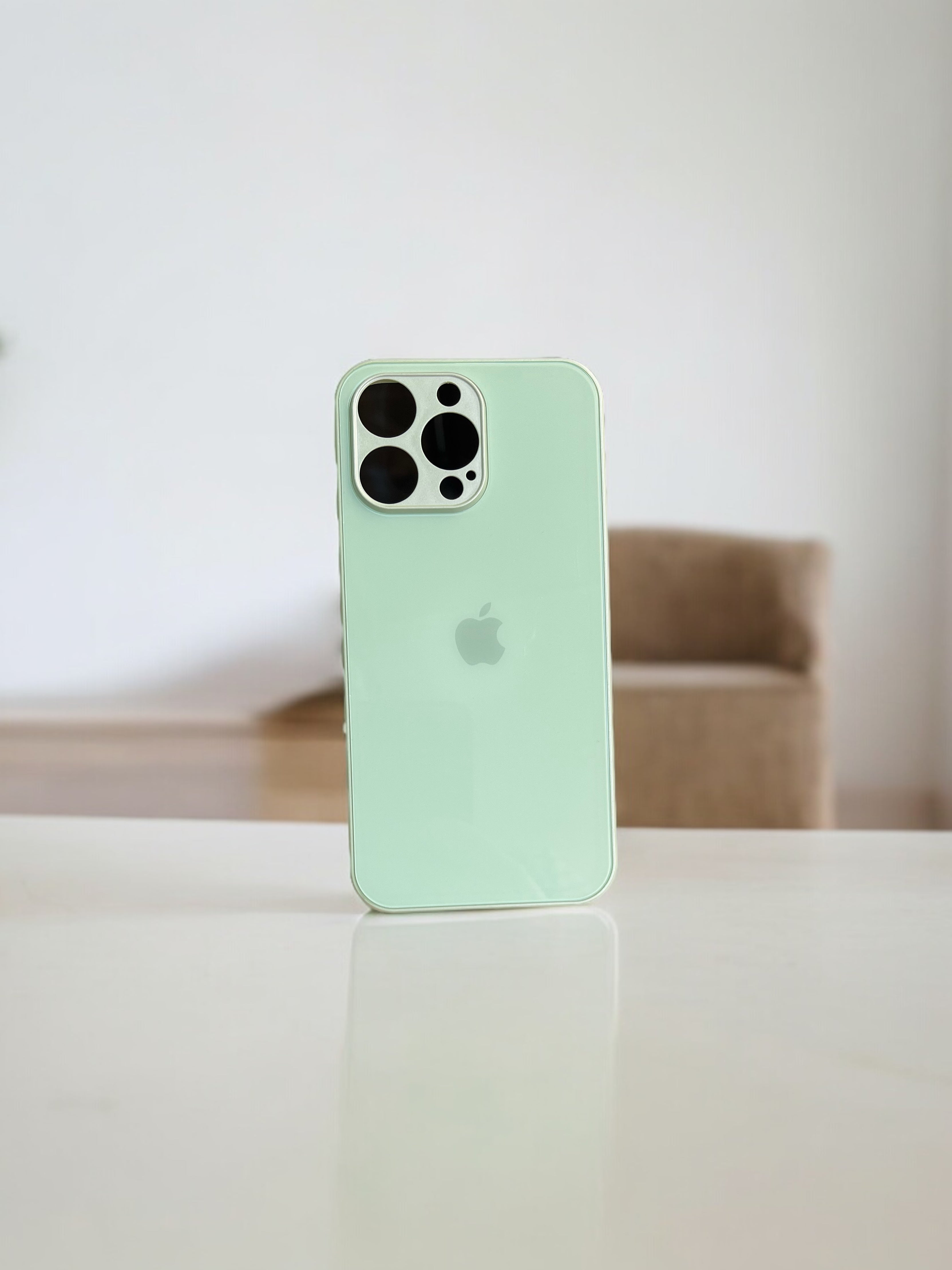 İphone Kamera Korumalı Fıstık Yeşili Cam Kılıf